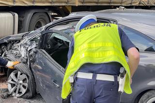 Potworna czołówka z ciężarówką na Żołnierskiej. Kierowca w stanie krytycznym