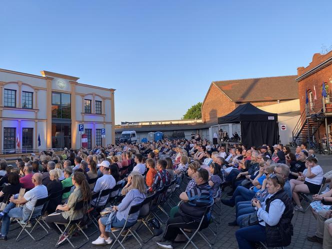  IV Lubuski Festiwal Piwnic i Winnic w Zielonej Górze. Koncert zagrał Czesław Śpiewa