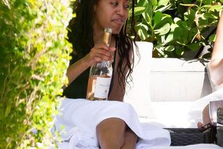 Córka Obamy rozpoczyna dzień od wina