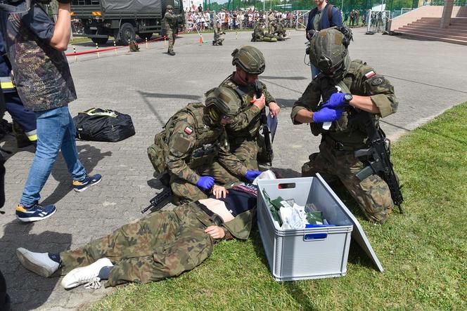 Efektowne ćwiczenia WOT w Czernikowie pod Toruniem. "Scenariusz zakładał atak przeciwnika na szkołę z kilkudziesięcioma uczniami"