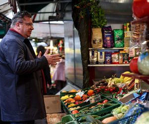 Michał Wójcik w bezcukrowej kawiarni