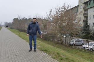 Ścieżka na Białołęce mruga jak pas startowy. Kontrowersyjna instalacja drażni mieszkańców 