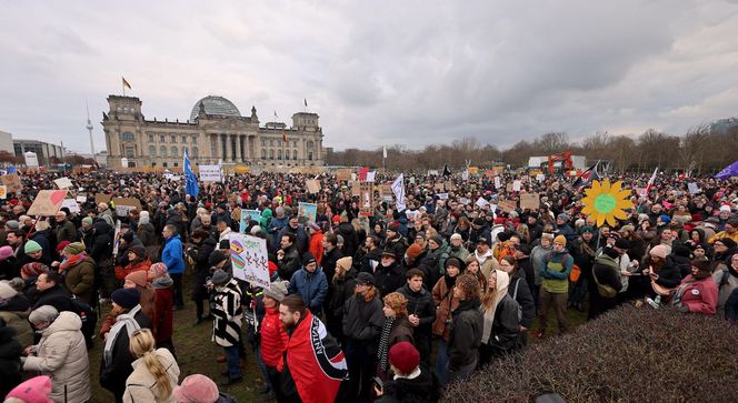 Chaos w Niemczech. 700 tysięcy osób wyszło na ulice! 