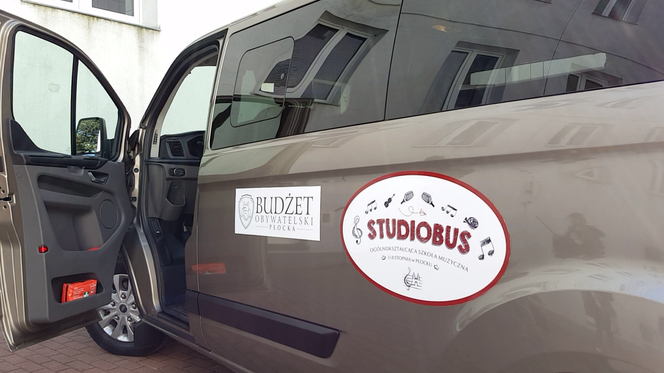Studiobus rusza w trasę - młodzi muzycy mają nowy pojazd! [WIDEO]
