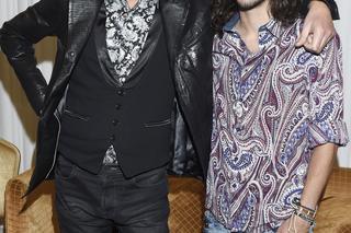 Robert Gawliński z synami świętuje 30-lecie Wilków