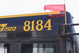 Zmiany nie tylko 11 listopada. Jak w długi weekend pojadą autobusy, tramwaje i metro w Warszawie? (8-11.11.2025)