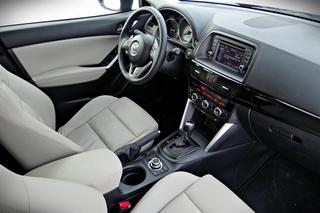 Mazda CX-5 2.0 SKYACTIV-G 4x4 - TEST, opinie, zdjęcia - DZIENNIK DZIEŃ 4: Wnętrze, bagażnik i dodatki