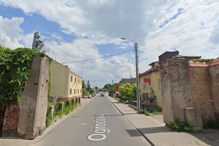 To najdalej wysunięte na wschód miasto województwa dolnośląskiego. Co łączy je z Bramą Brandenburską? 