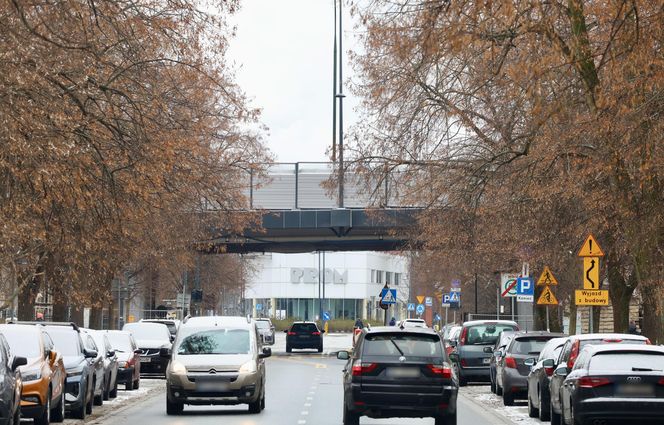 Otwarcie wiaduktu na Łazienkowskiej. Utrudnienia będą się jeszcze ciągnąć 