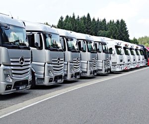 75 kierowców odesłanych do Tanzanii. Katarski rynek transportowy zderzył się z cyfrową barierą