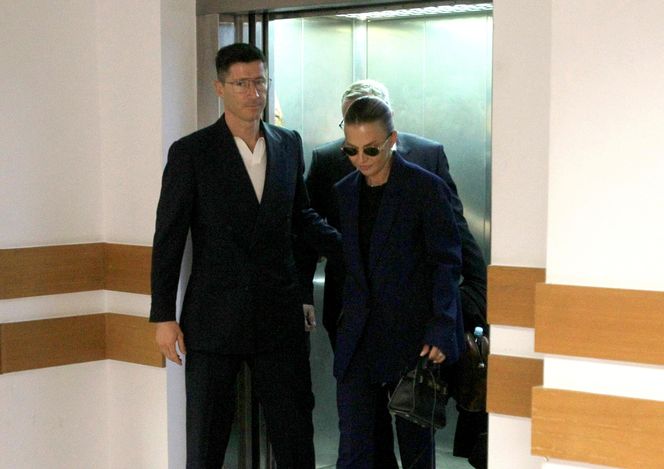 Anna Lewandowska w sądzie. Towarzyszył jej mąż