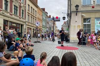 Busker Tour2023 zawitał do Zielonej Góry. Mamy zdjęcia z tego wydarzenia. Oto jak wyglądał pierwszy dzień 