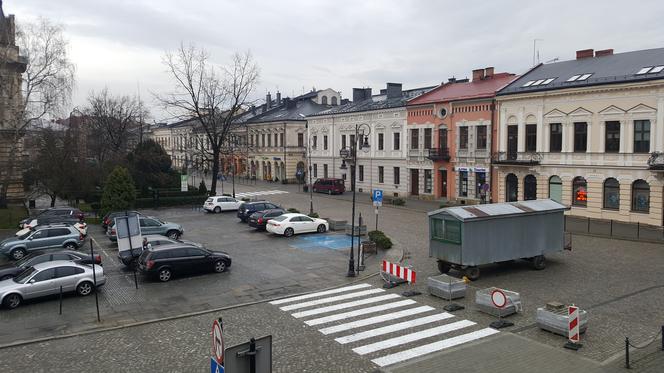 Nowy Sącz: Remont rynku skończony. Nie będzie można tam parkować?