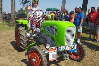 Festiwal starych ciągników w Wilkowicach. Setki maszyn, tysiące widzów i upał [ZDJĘCIA/FILMY] 