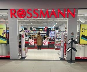 Ten koreański podkład to viralowy hit! W Rossmannie teraz dostaniesz go na promocji 1+1 gratis! 