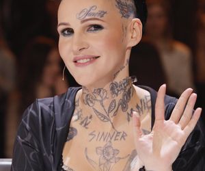 Chylińska nieźle się zmieniła. Duże usta i gładka twarz. Poznajecie ją jeszcze?