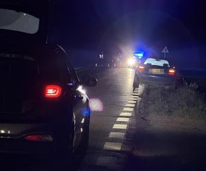Śmiertelne potrącenie pod Sochaczewem. Kierowca BMW uciekł