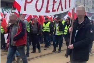 Skandaliczny banner na proteście