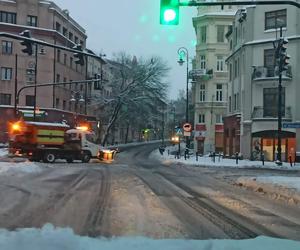 Drogowcy odśnieżają Lublin