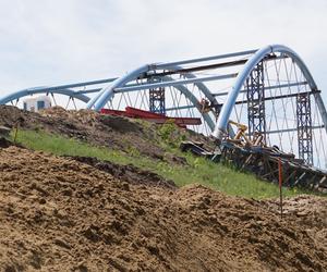 Budowa wiaduktu na Armii Krajowej w Bydgoszczy idzie pełną parą [ZDJĘCIA]