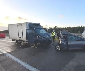 Tragiczny wypadek na S17. 92-latek zatrzymał się na środku drogi i wyszedł z auta