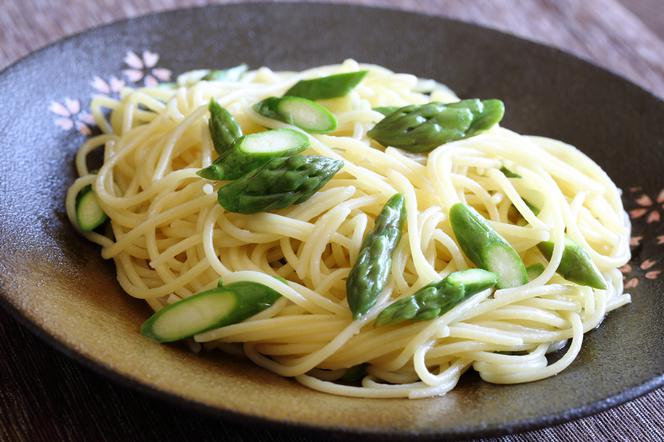 Spaghetti z zielonymi szparagami