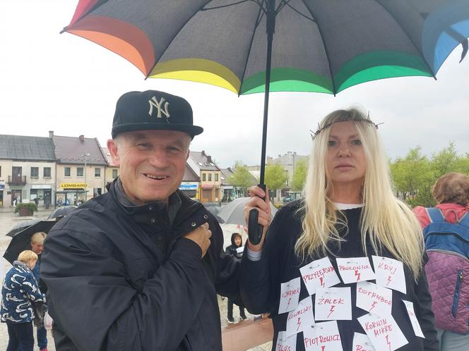 Protest pod hasłem "Ani jednej więcej" Starachowice 14.06.2023