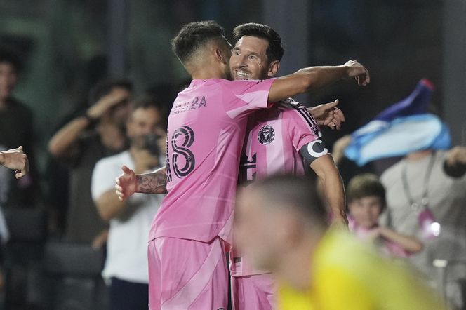 Jordi Alba , Lionel Messi