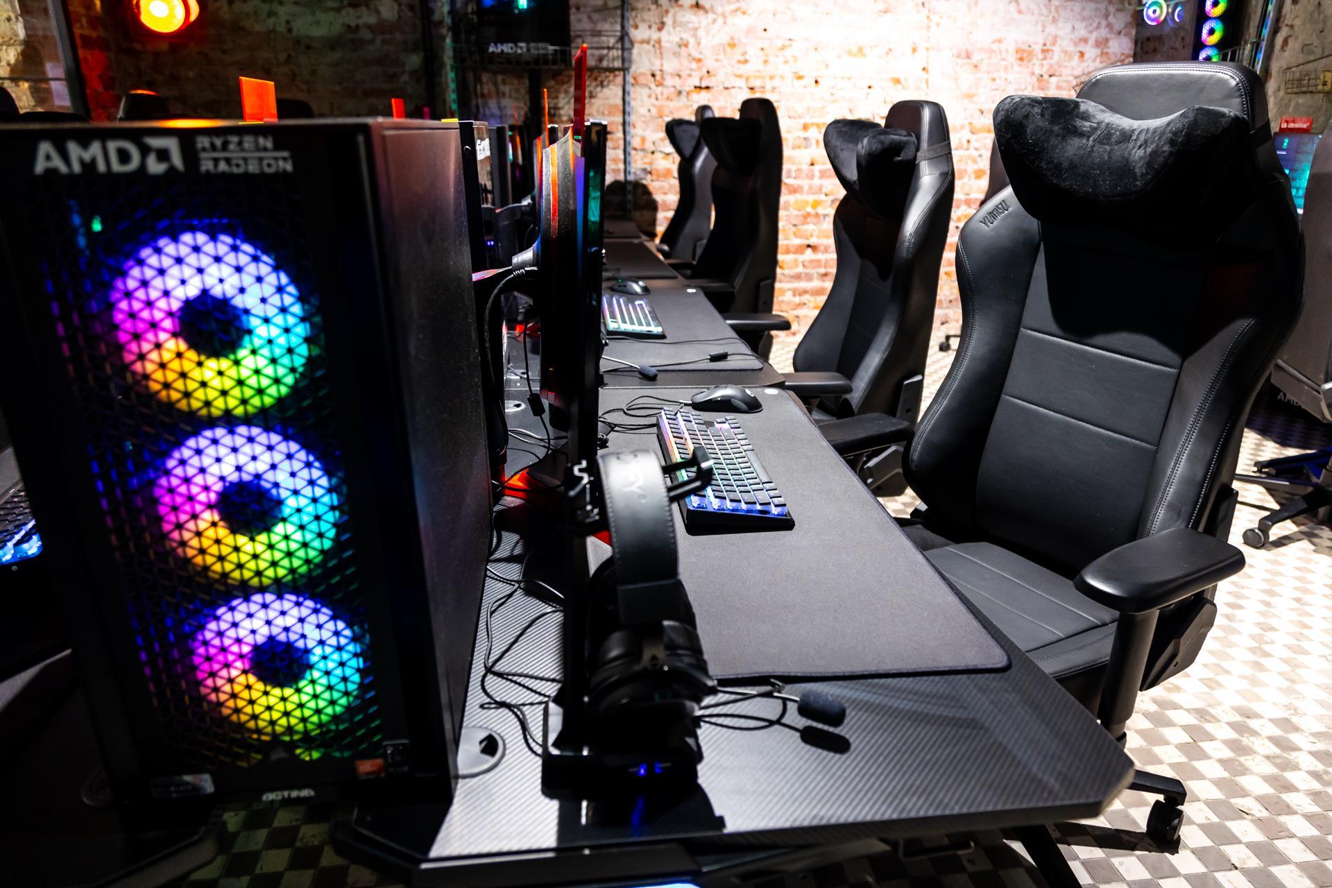 Pub H.4.0.S. Warszawa – sprzęt