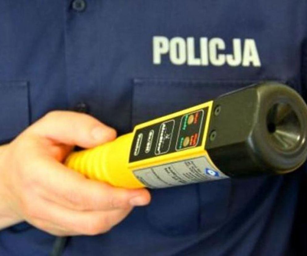 ​Wydalenie ze służby i odpowiedzialność karna grożą policjantowi, który pijany prowadził radiowóz