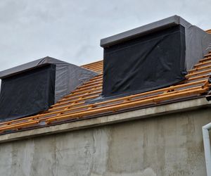 Konstrukcja dachu z oknami mansardowymi