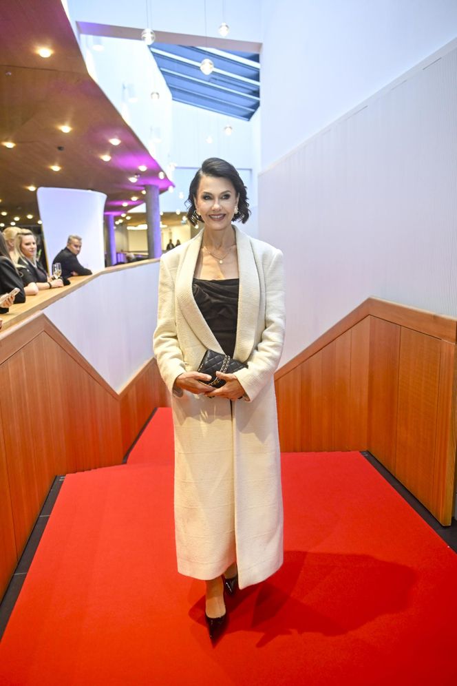 Każdy jej ruch śledzi cała Polska. Co gwiazdy mówią o Marcie Nawrockiej?