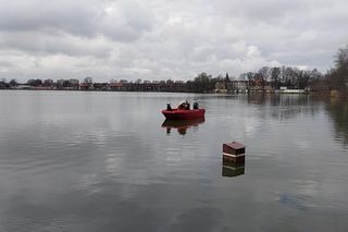 Szukają ciała 24-letniej Karoliny. Specjalny robot przeszukuje dno stawu