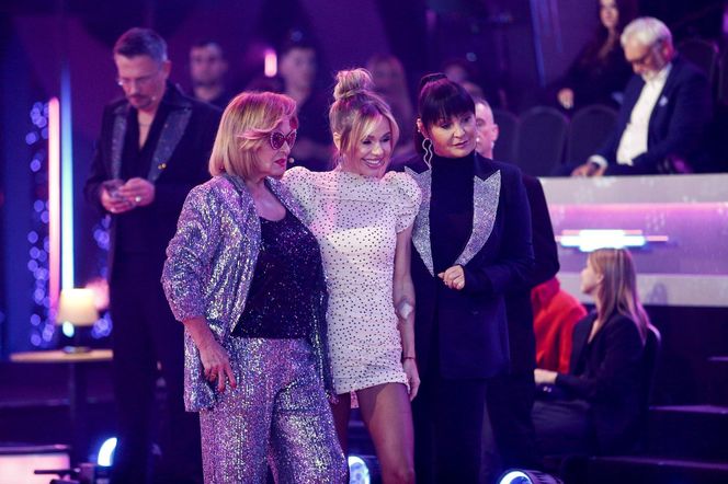 Ewa Kasprzyk z dekoltem do pępka. Tak pokazała się w programie na żywo!