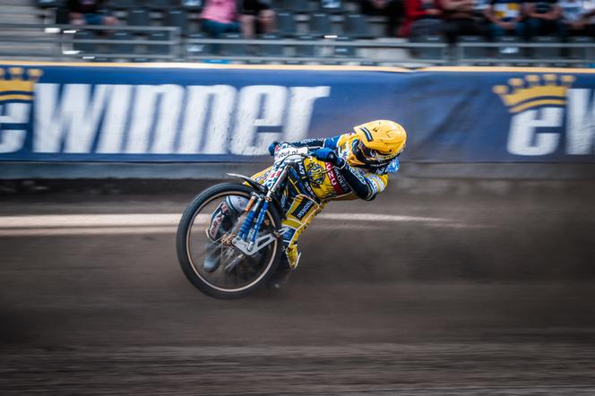 Apator Toruń - Stal Gorzów, zdjęcia kibiców z Motoareny. Emocje podczas 12. kolejki PGE Ekstraligi