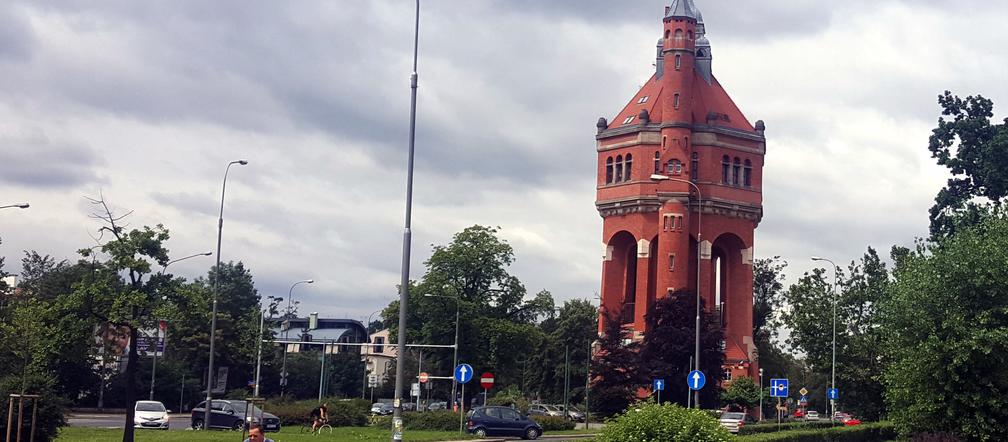 Wieża ciśnień przy alei Wiśniowej