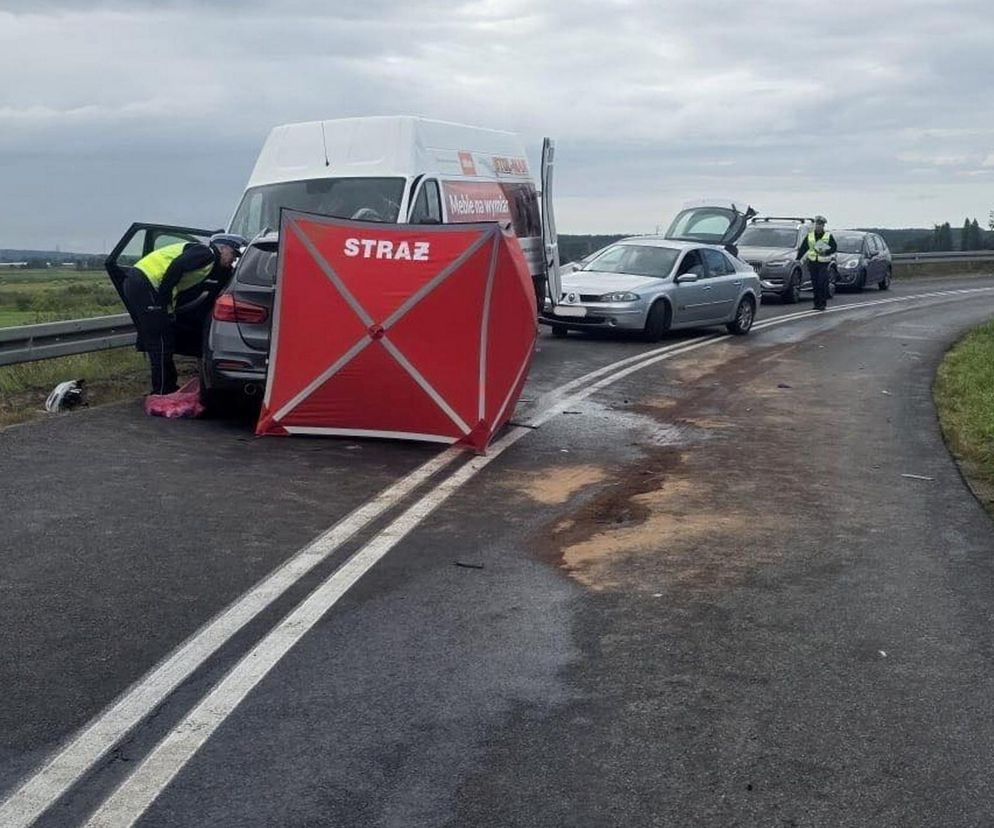 Śmiertelny wypadek pod Chodzieżą. Jedna osoba nie żyje, cztery zostały ranne