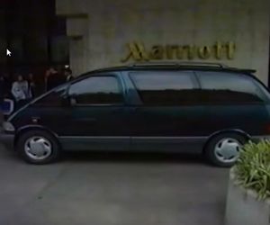 Michael Jackson zmarł 16 lat temu. Gdy odwiedził Polskę, wszyscy wstrzymali oddech. Te zdjęcia zachwycają