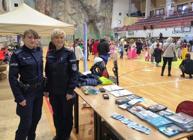 Małopolska policja pokazała piękniejszą twarz. "Zainteresowanie pań służbą jest coraz większe"