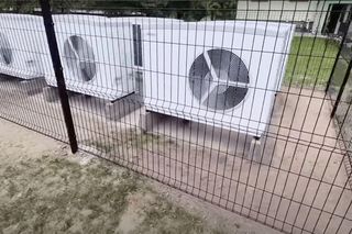 Powietrzne pompy ciepła w bloku w Urszulinie