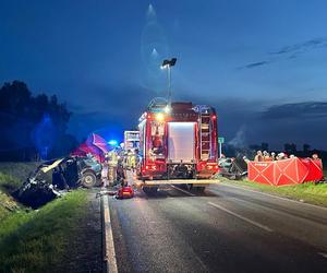 Tragiczny wypadek w Płociczu. Dwóch kierowców nie żyje