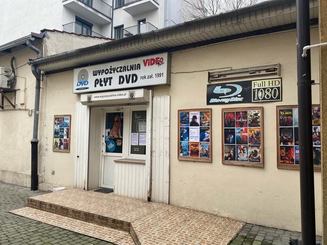 Wypożyczalnia filmów przy ulicy Kalwaryjskiej 20 w Krakowie