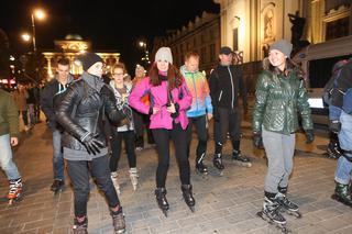 Nightskating. Warszawa na rolkach [Zdjęcia]