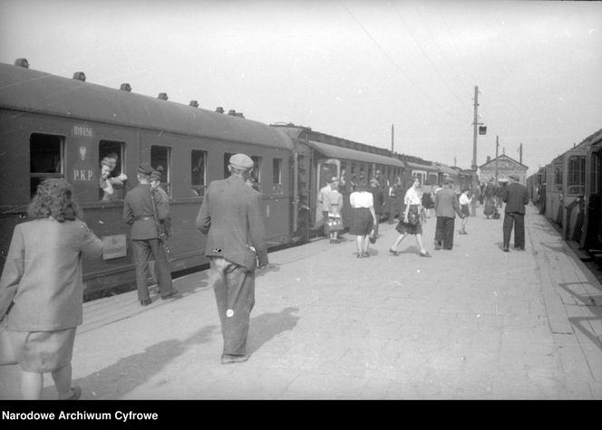 Warszawa. Dworzec Wileński dawniej i dziś