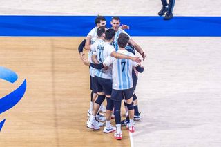 Mistrzowie olimpijscy za burtą! Argentyna lepsza po horrorze! Sceny na mistrzostwach świata
