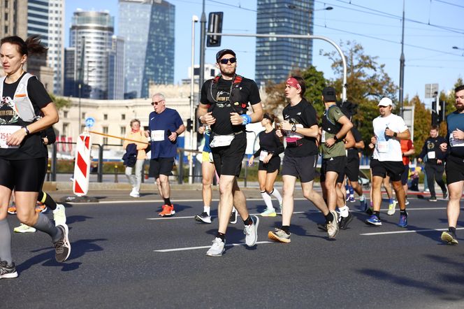 Uczestnicy 46. edycji Nationale-Nederlanden Maratonu Warszawskiego