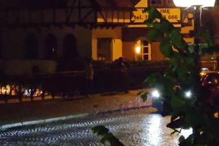 Trzy sekundy i nie ma człowieka. Osiłek się wściekł, dramatyczny finał bójki