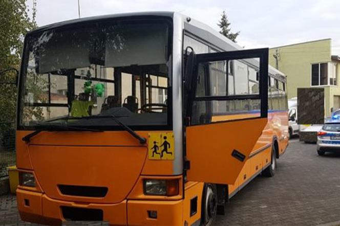 Niesprawny autokar, pijany kierowca. Dzieci miały tak jechać na wycieczkę
