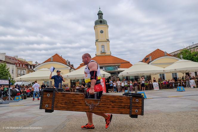 Mistrzostwa Europy Strongmen w Białymstoku. Na Rynku Kościuszki będą przeciągac TIR-a