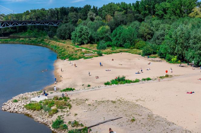 Plaża Poniatówka – zbliżenie z mostu